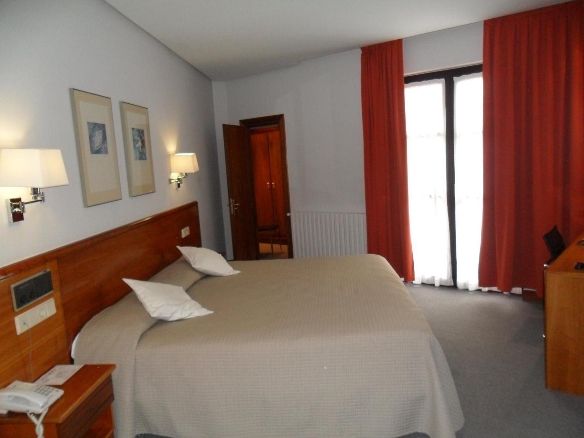 Hotel Anoeta San Sebastian Exterior photo